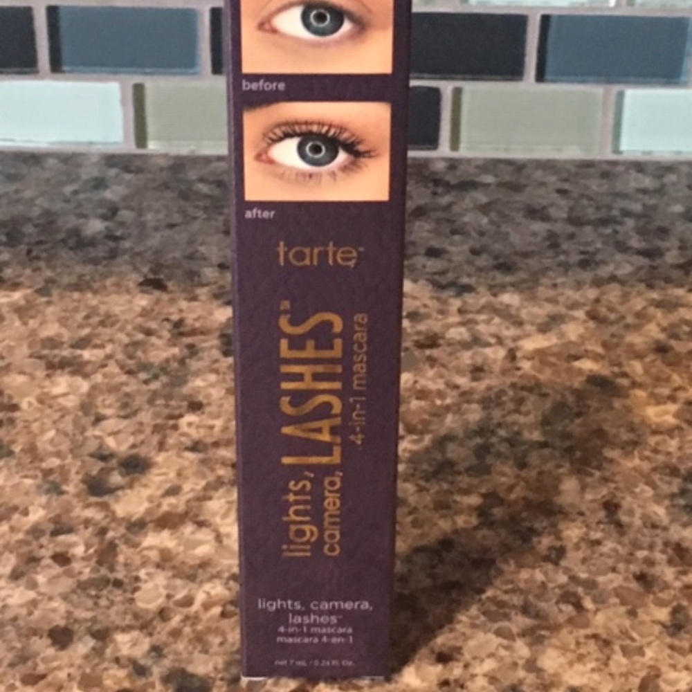 Tarte- lights, camera, lashes- 4-in-1 mascara